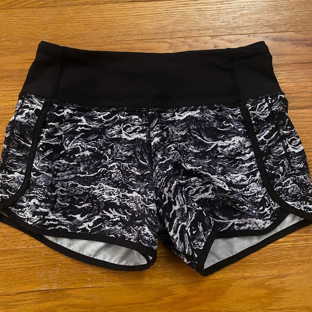 Lululemon Speed up Shorts | Size 2